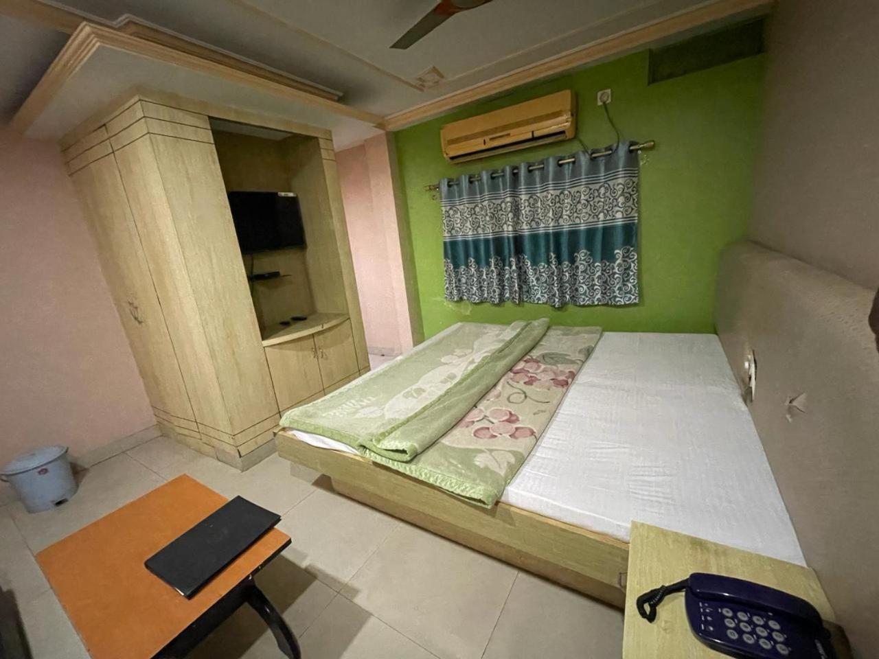 Starline Hotel آغارتالا المظهر الخارجي الصورة